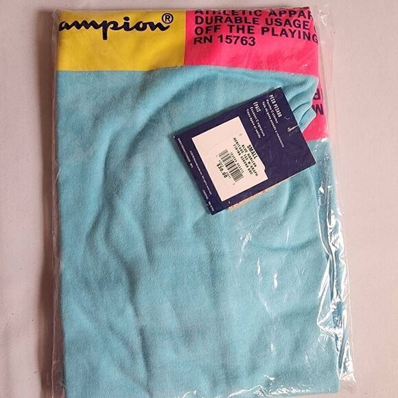 Champion T Shirt Size Small NWT (A1) - Picture 4 of 4